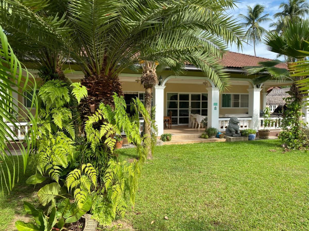 Palm Gardens Resort, Bang Saphan Eksteriør billede