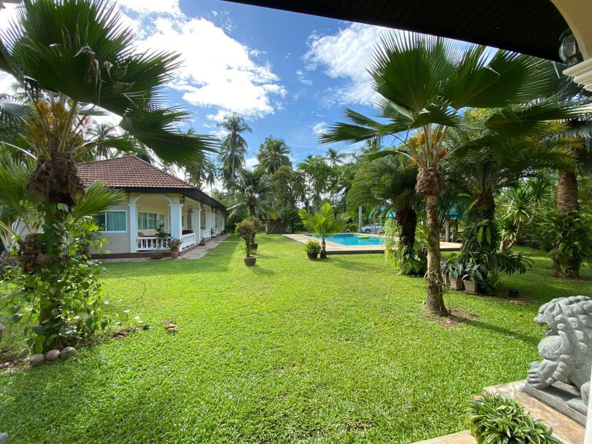 Palm Gardens Resort, Bang Saphan Eksteriør billede